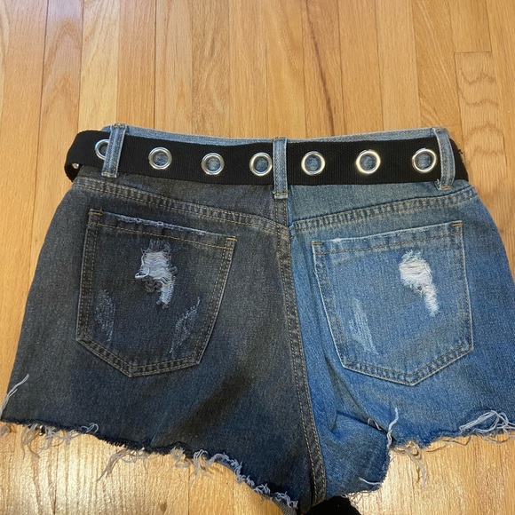 Trendy Blue and Black Jean Shorts with Belt and Metal Detailing. - Picture 4 of 5